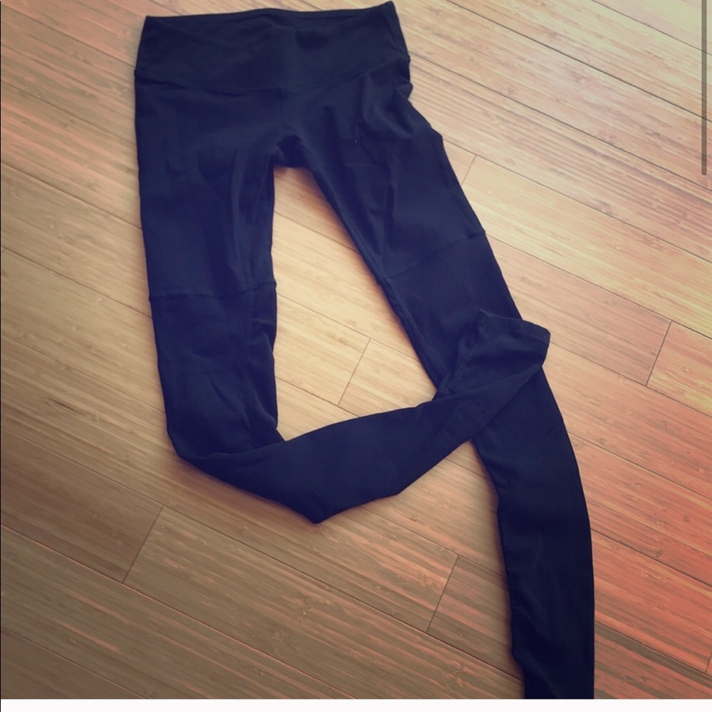 Alo Yoga Ribbed Bottom Leggings